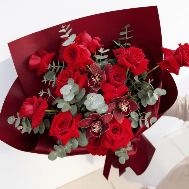 Crimson Époque Premium Buket - Kırmızı Çiçek Buketi Aynı Gün Teslimat