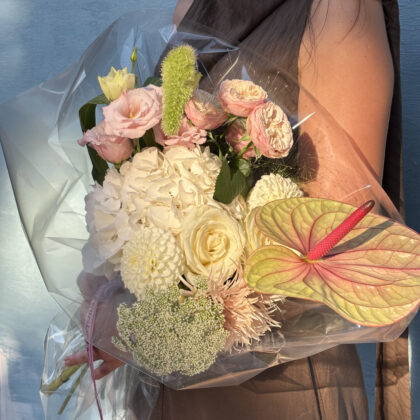 Blush Atelier Premium Buket
